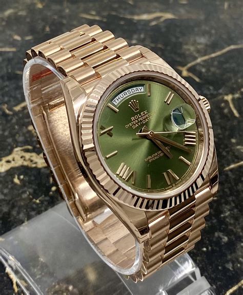 rolex day date oro rosa verde|rolex olive green dial.